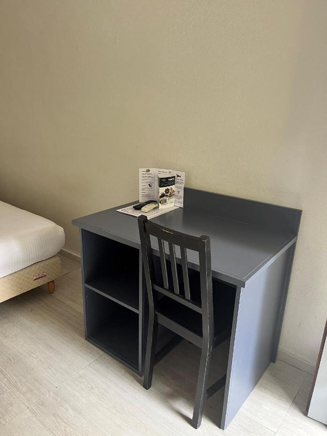 Hotel Le Thurot Ντιζόν Εξωτερικό φωτογραφία